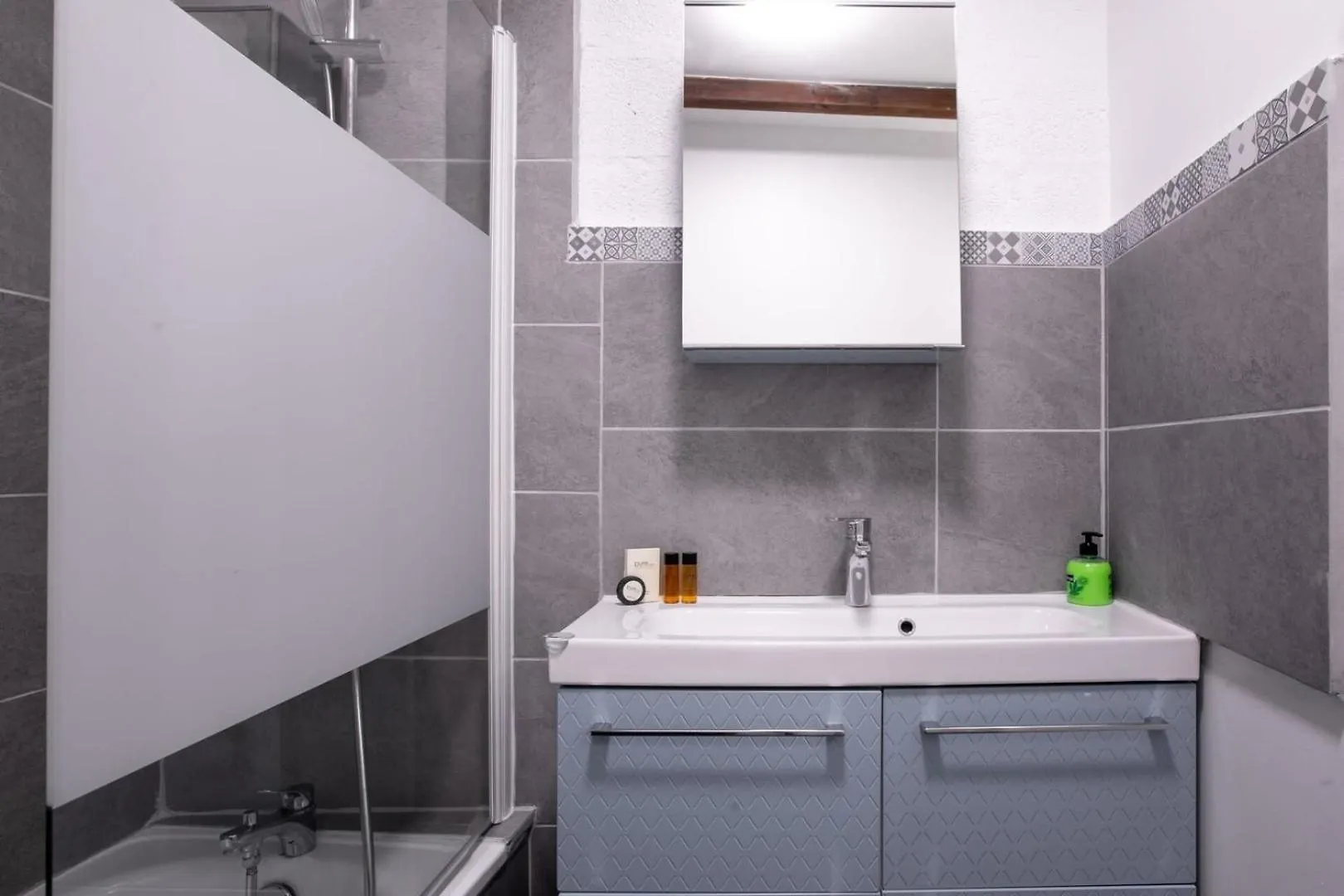 Modern And Functional Studio In Lille Old Town France